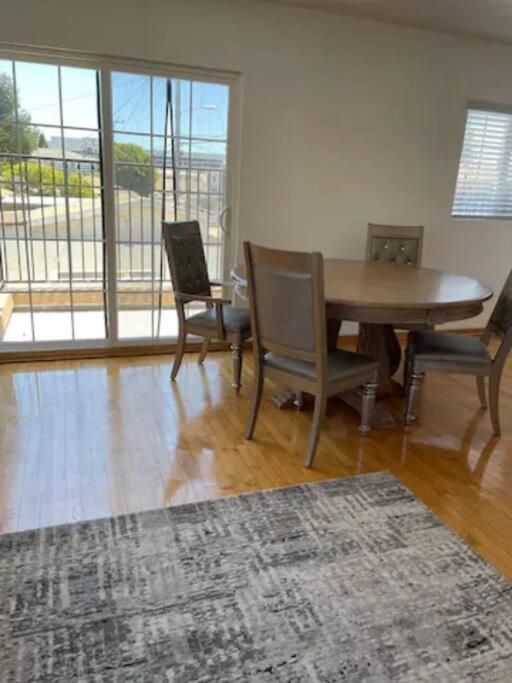 Appartement Spacious Two Bedroom In Santa Monica *